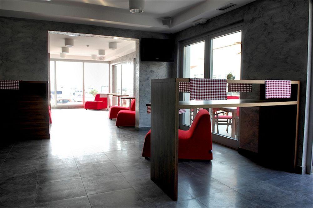 Hotel In Biograd Na Moru Dış mekan fotoğraf