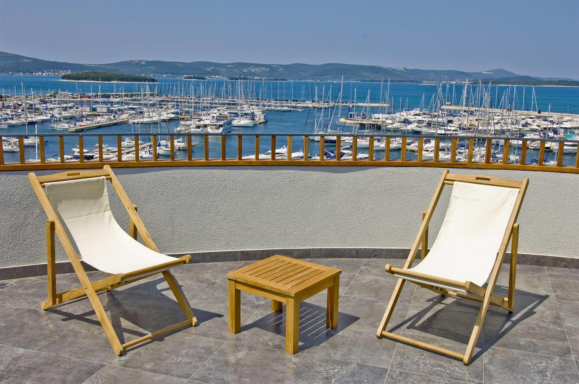 Hotel In Biograd Na Moru Dış mekan fotoğraf